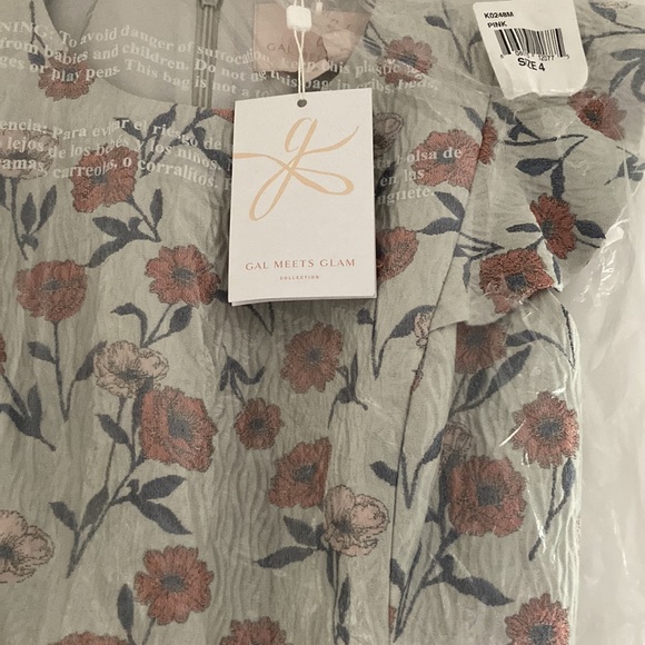 NWT Gal Meets Glam Lola Floral Dress Size 4 - Picture 3 of 3